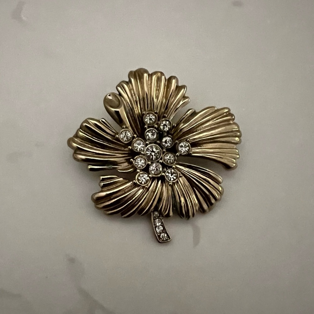Vintage Gold Rhinestone Flower Brooch Pin